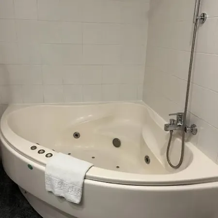 斯库洛酒店 2* 波尔图